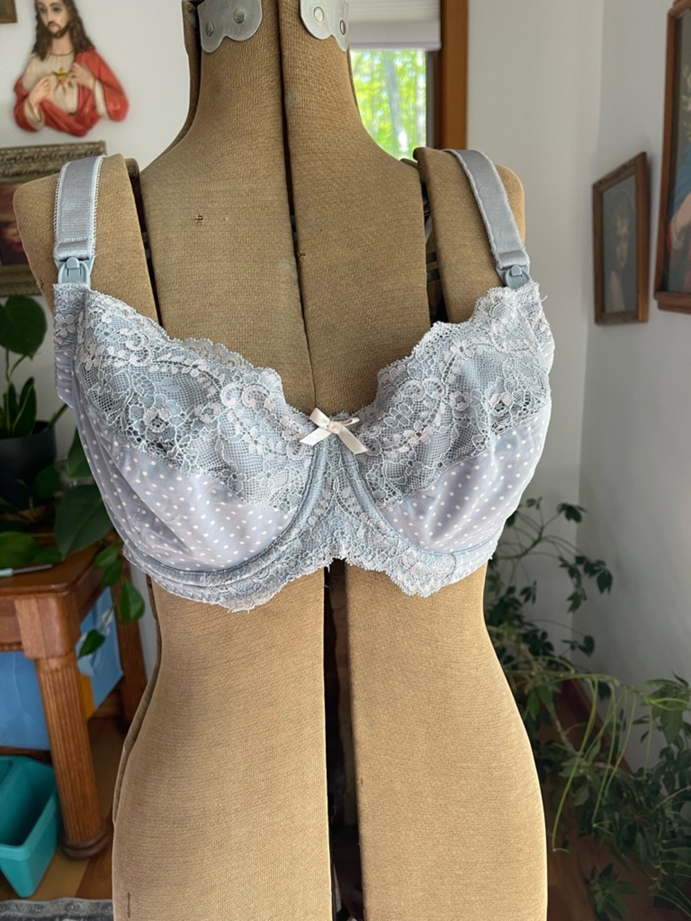 La Leche League Light Gray Lace & pink Dot Underwire nursing bra 36D